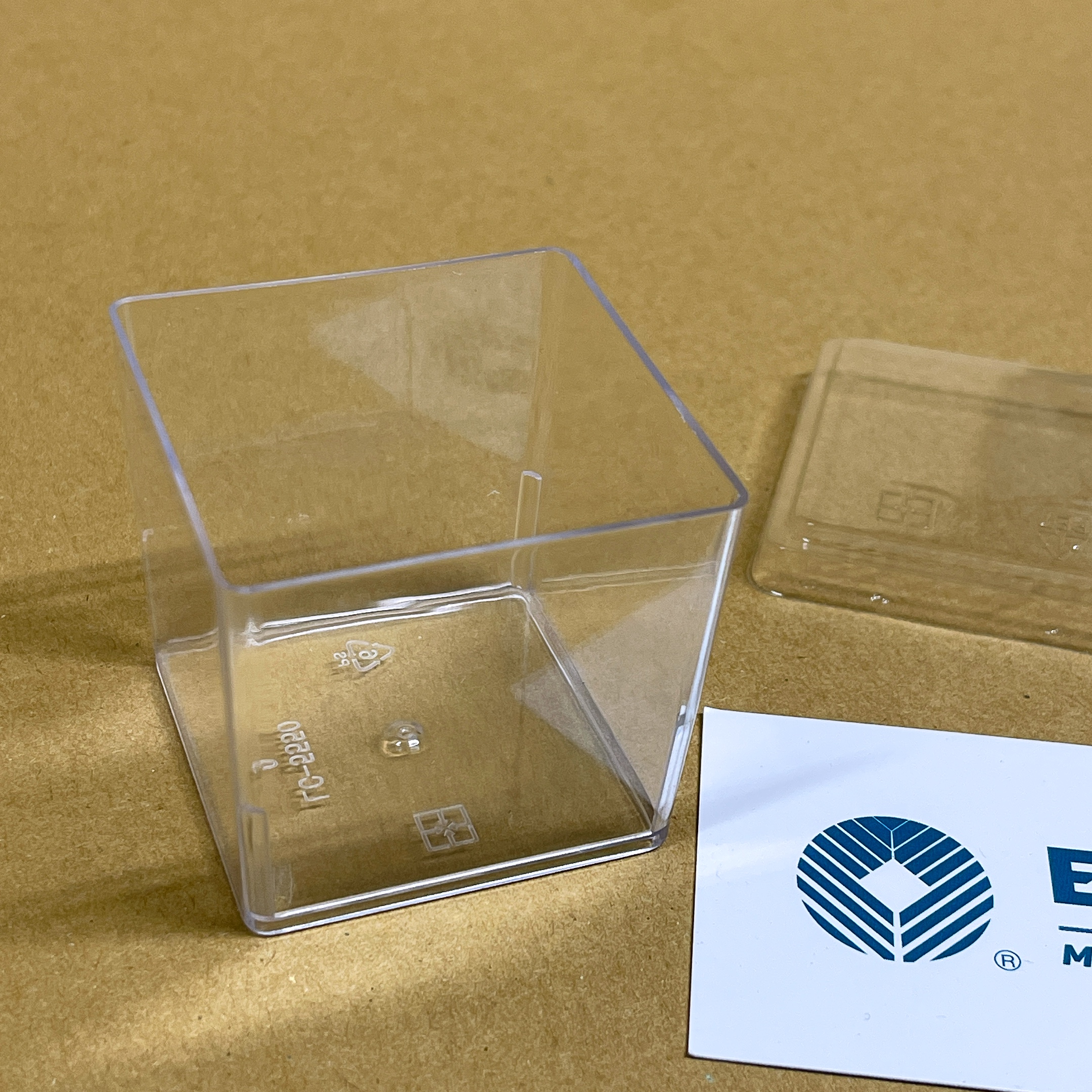 S - Hộp nhựa tiramisu vuông không tem B108 - 1500 cái/thùng