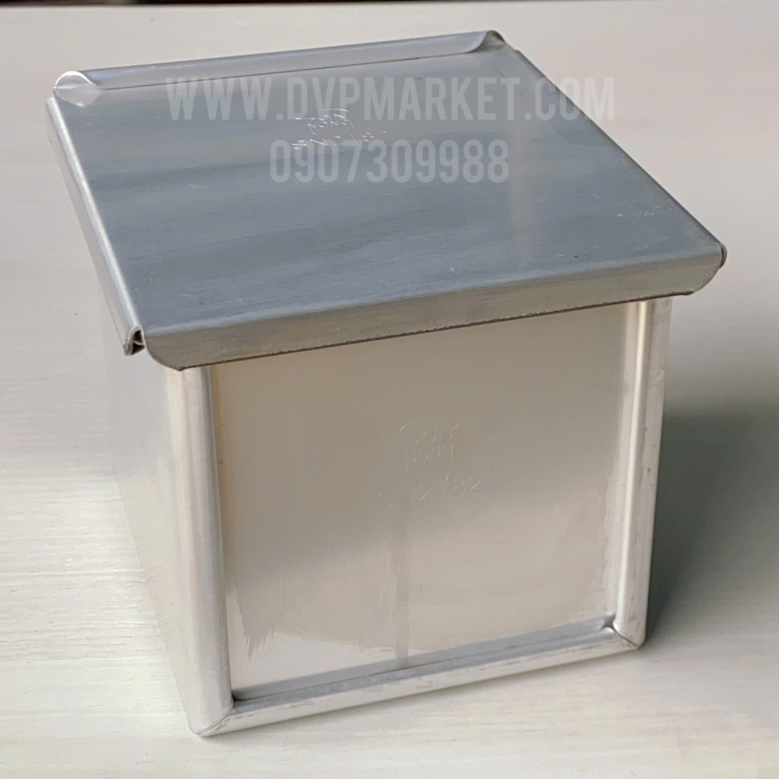 Sanneng SN2182 - Khuôn bánh gối vuông 100x100x100 250g (kèm nắp)