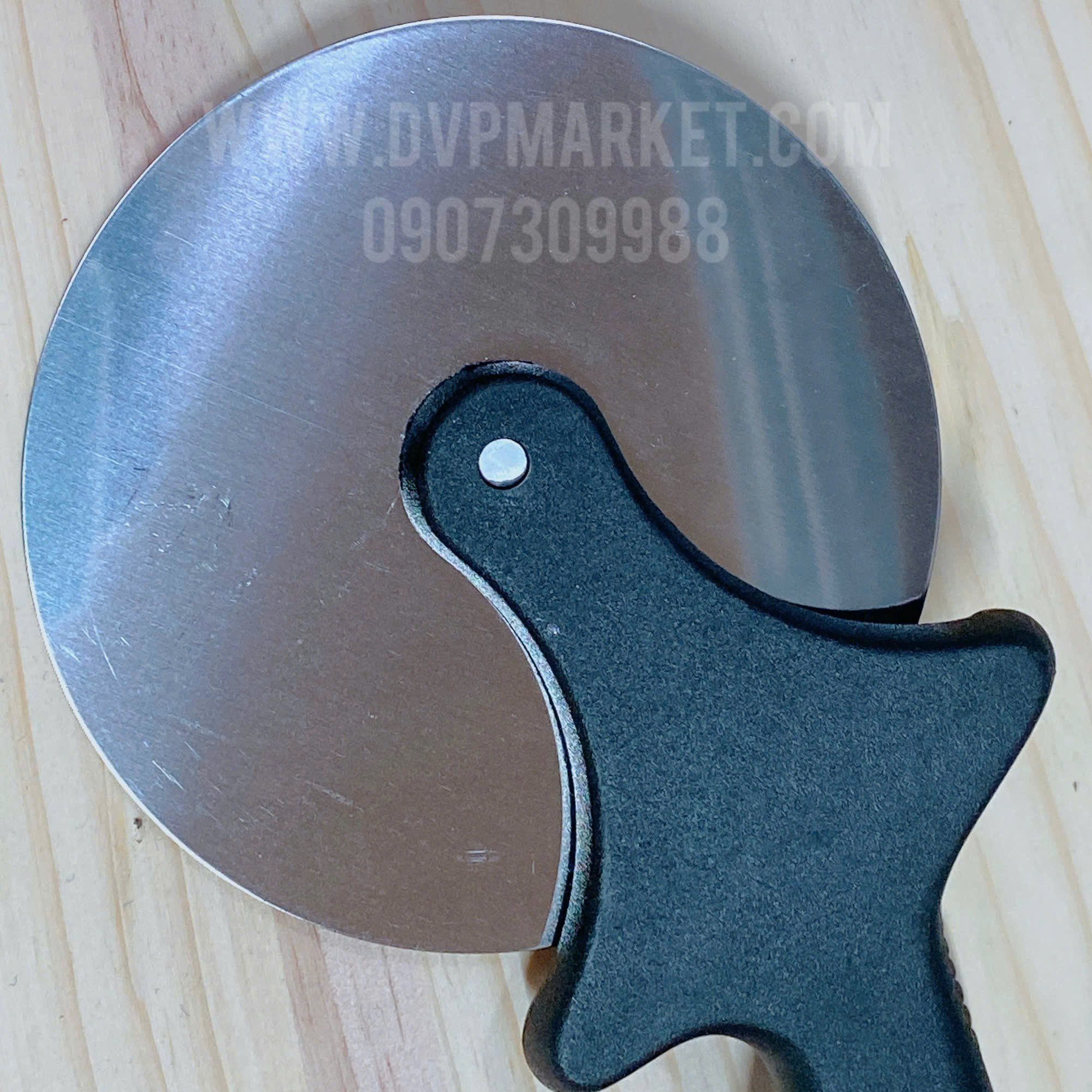 Dao cắt bánh Pizza - Cán nhựa (Lớn)