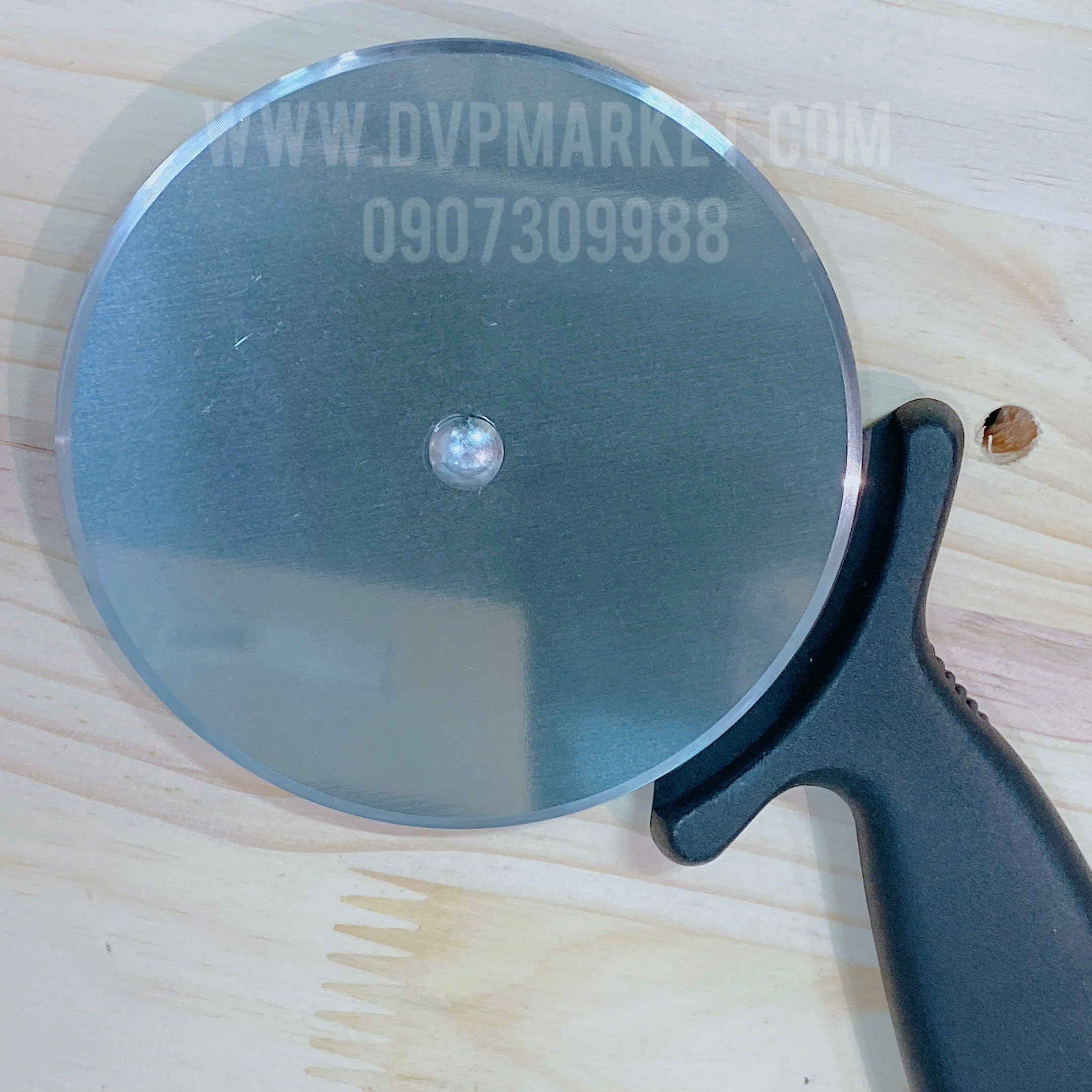 Dao cắt bánh Pizza - Cán nhựa (Lớn)