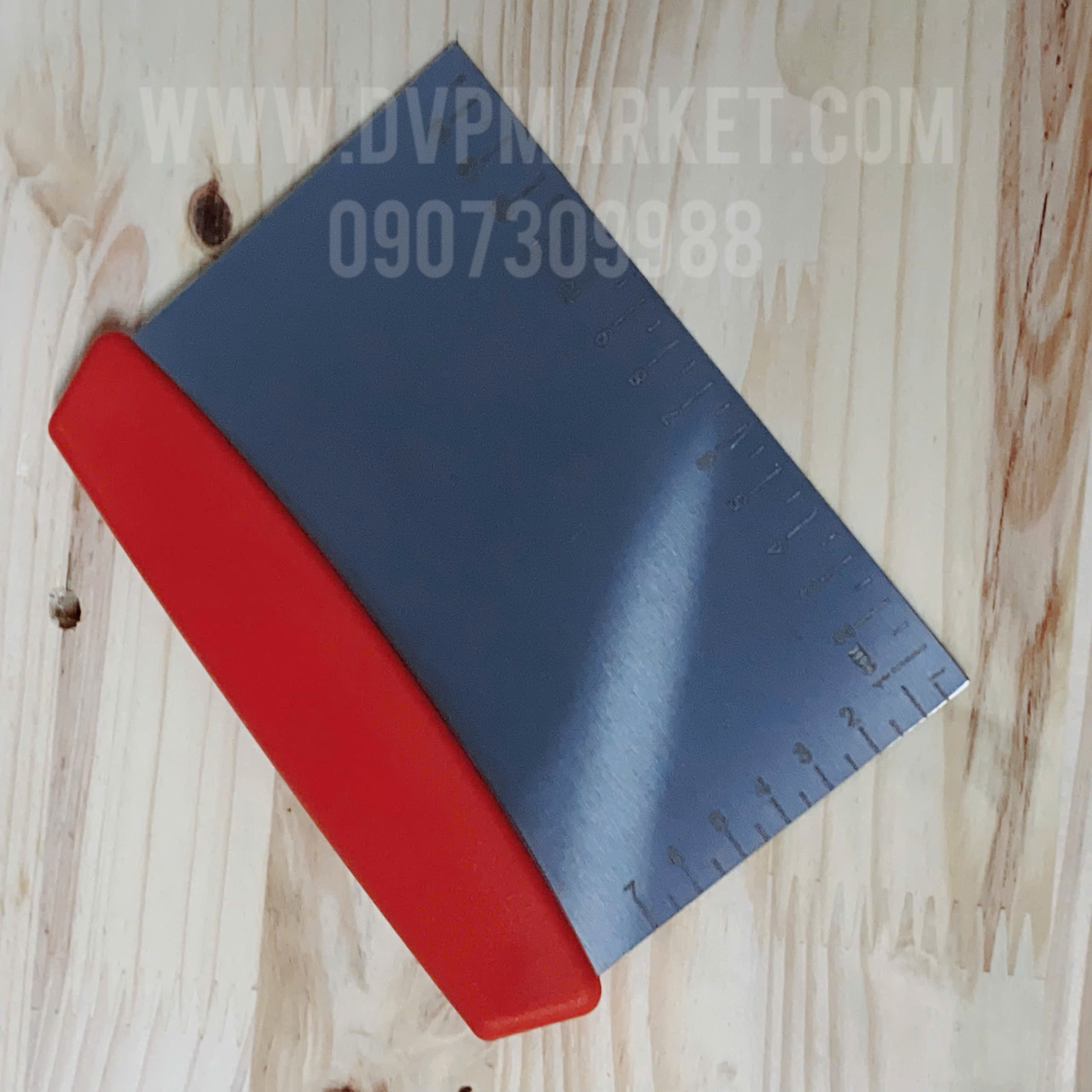 Dụng cụ cắt bột cán nhựa