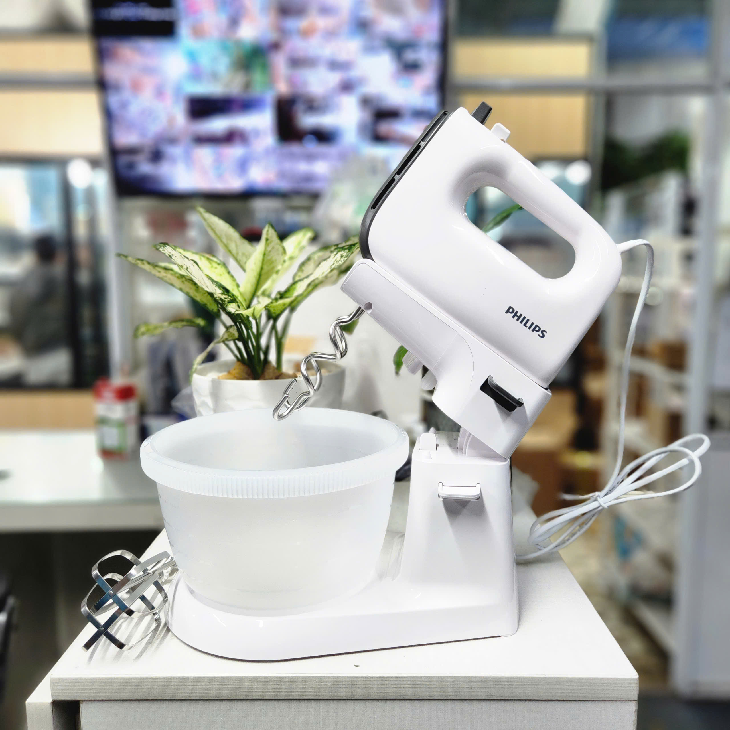 Máy đánh trứng Philips HR3745/00 - Màu Trắng
