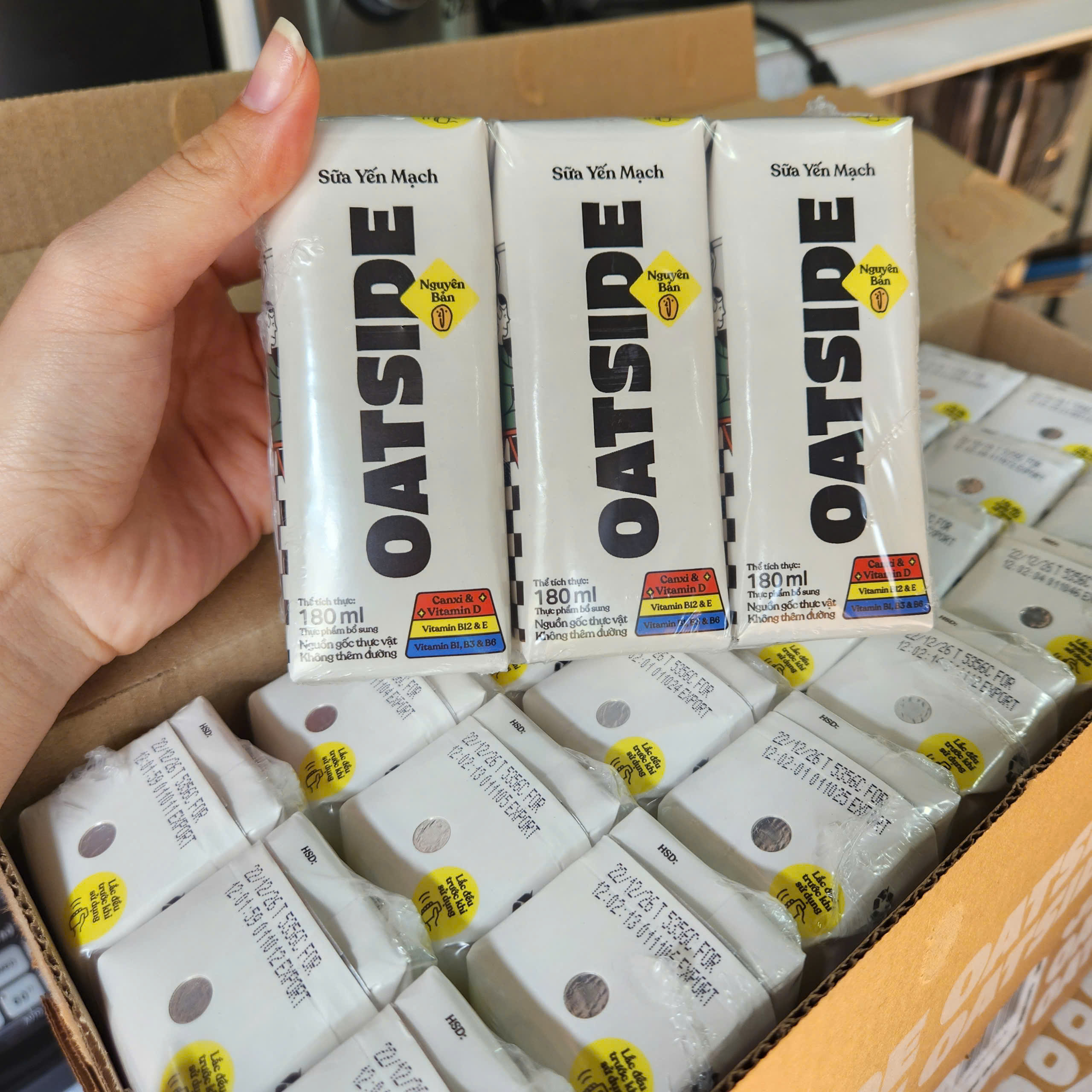 Sữa yến mạch OATSIDE  - vị nguyên bản 24 x 180ml (thùng)