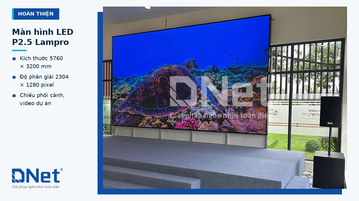 Màn hình LED P2.5 Lampro 5760 x 3200 mm và loa tại khu bán hàng