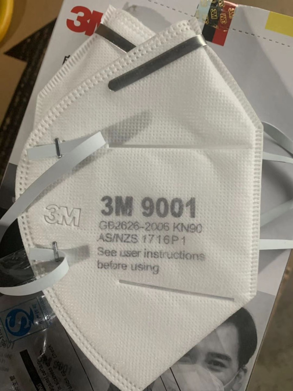 Hình ảnh thực tế của Khẩu Trang 3M 9001 KN90 - Chính hãng 3M - 2