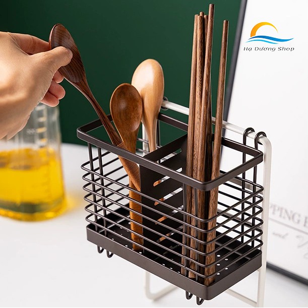 Hộp đựng muỗng đũa treo tường sơn tĩnh điện nâu bền đẹp hiện đại an toàn cao cấp HADU