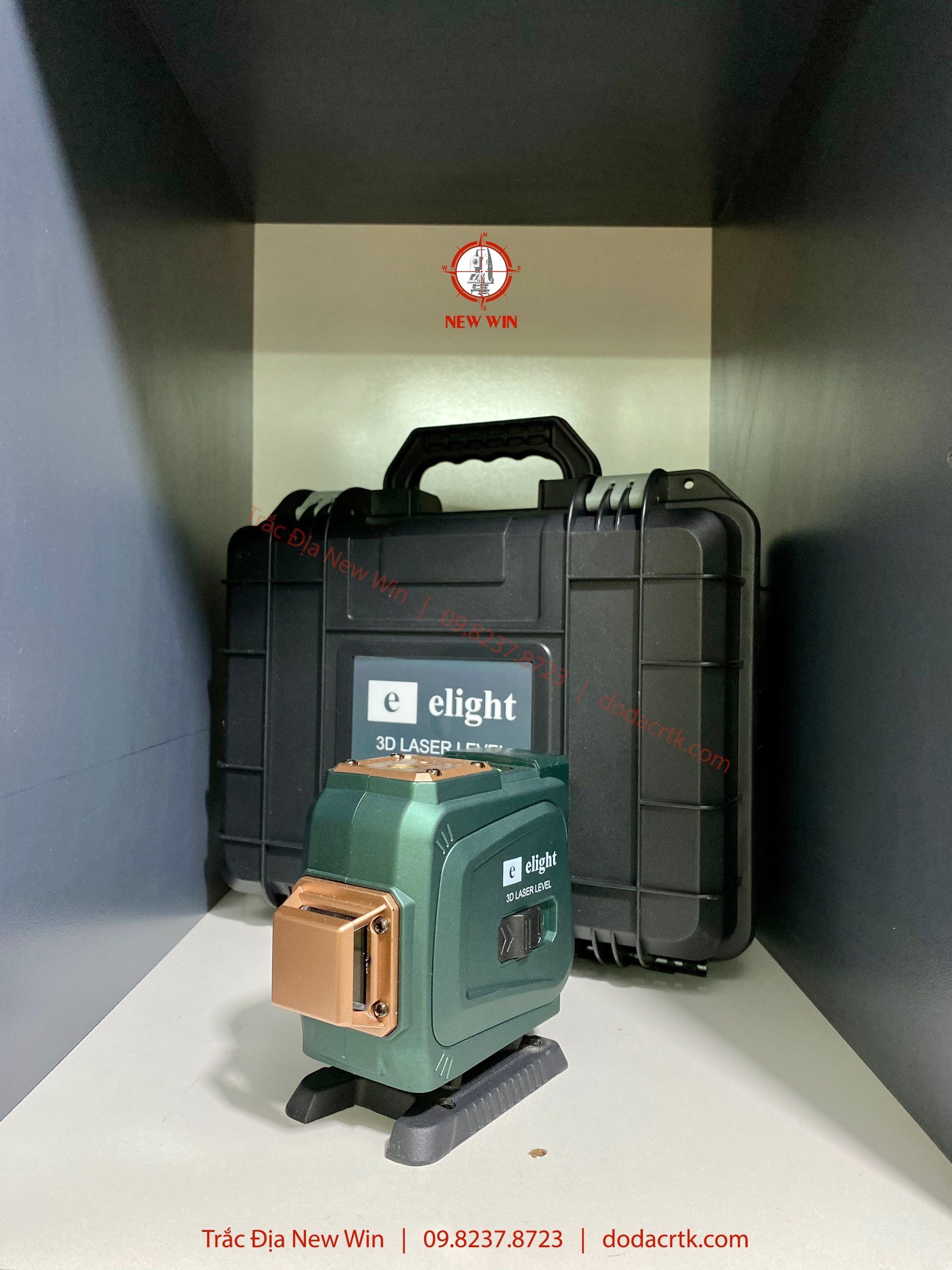 Elight - Máy cân bằng laser 12 tia xanh