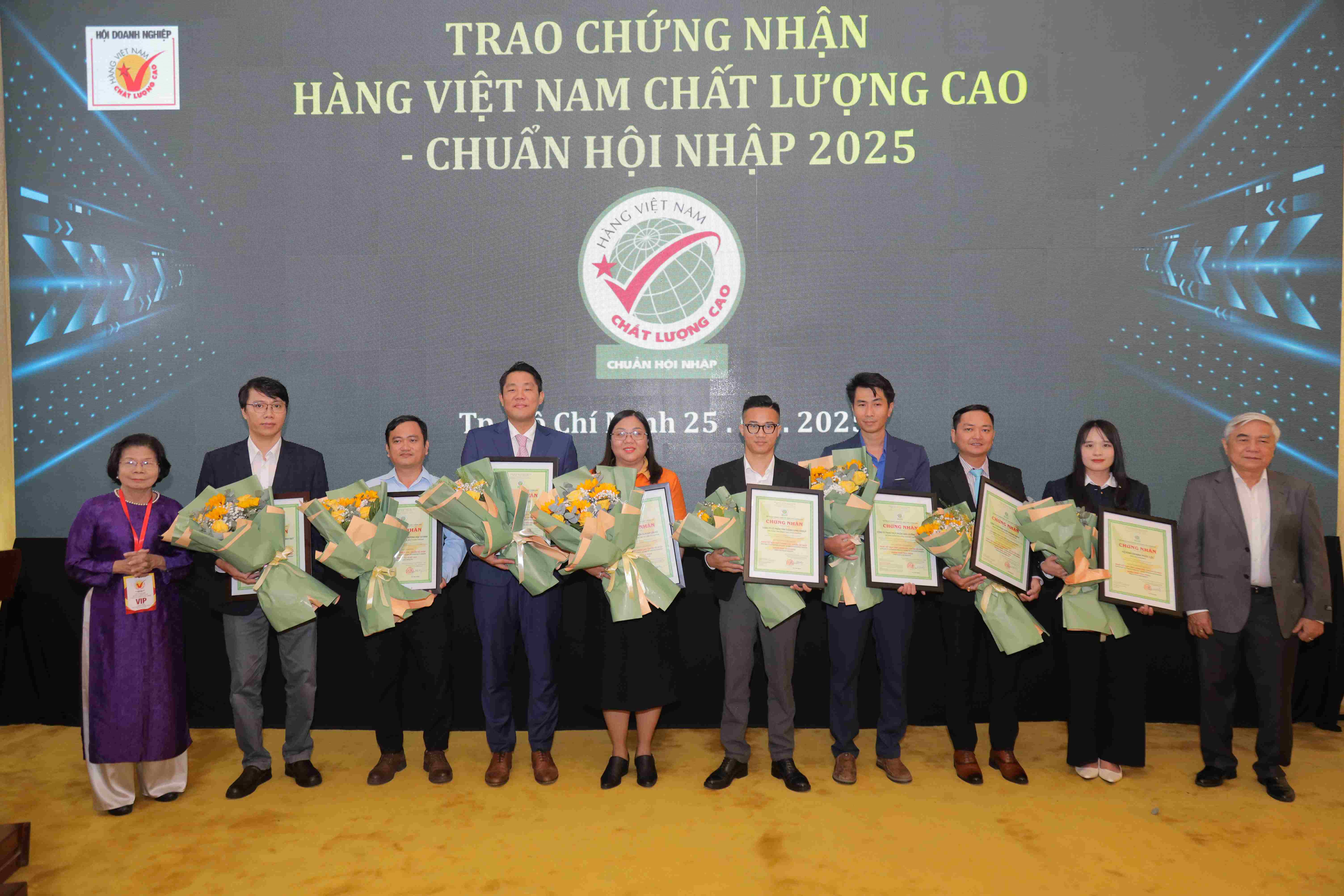 Ngũ cốc LOVI FOOD có tốt không? Ba lớp kiểm chứng từ chuyên gia, thị trường và pháp lý Ngũ cốc LOVI FOOD có tốt không? Ba lớp kiểm chứng từ chuyên gia, thị trường và pháp lý