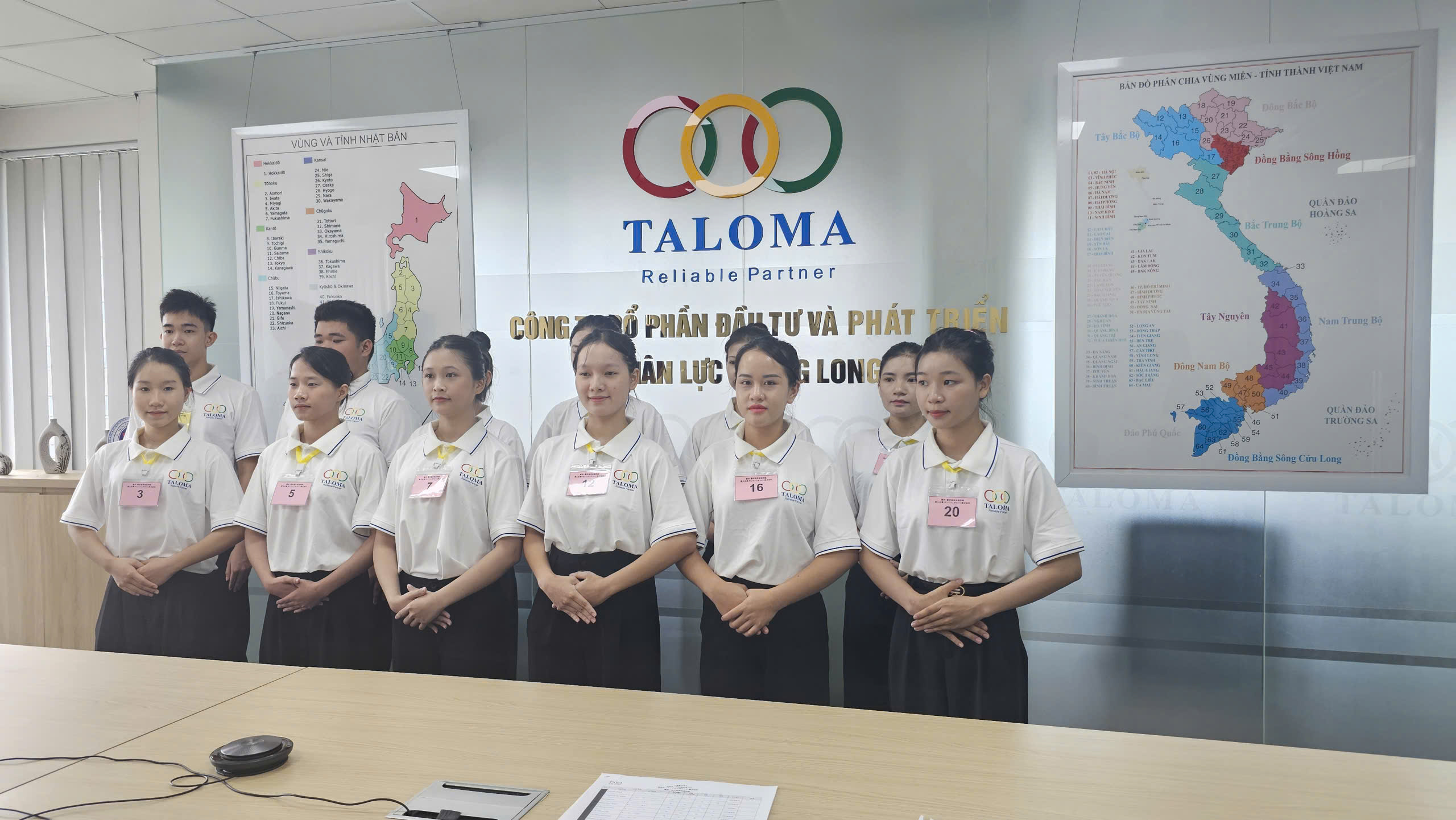 Thi tuyển đơn hàng Đúc Khuôn Nhựa
