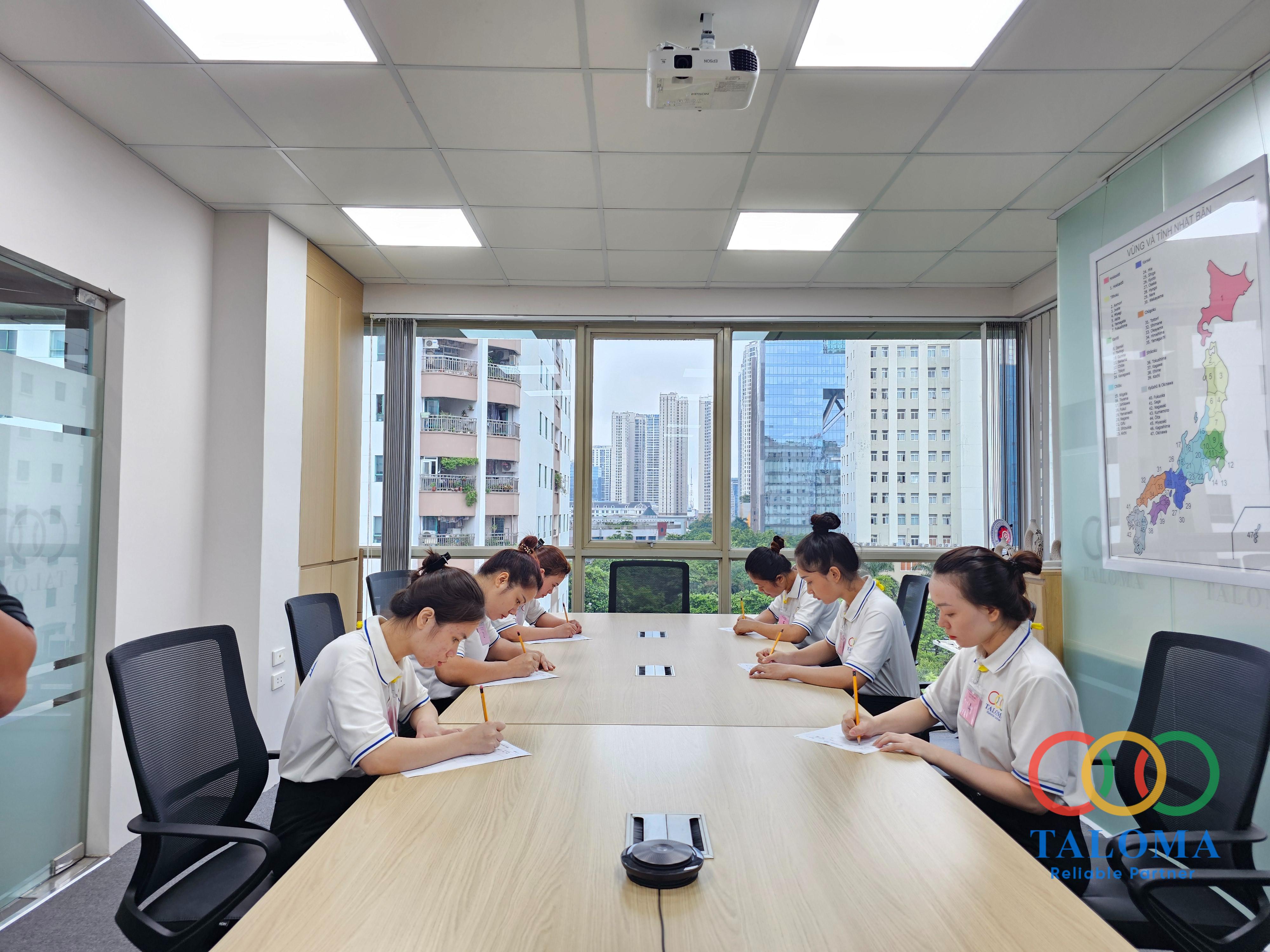 Phỏng Vấn Đơn Hàng Nhặt trứng gà ngày 23/08/2024