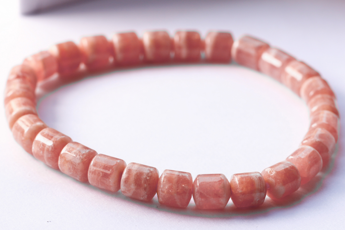 Đá Đào Hoa - Không ăn Đậu Đỏ vẫn có Người Yêu - Bí quyết giữ lửa 30 NĂM không thay đổi trong HÔN NHÂN