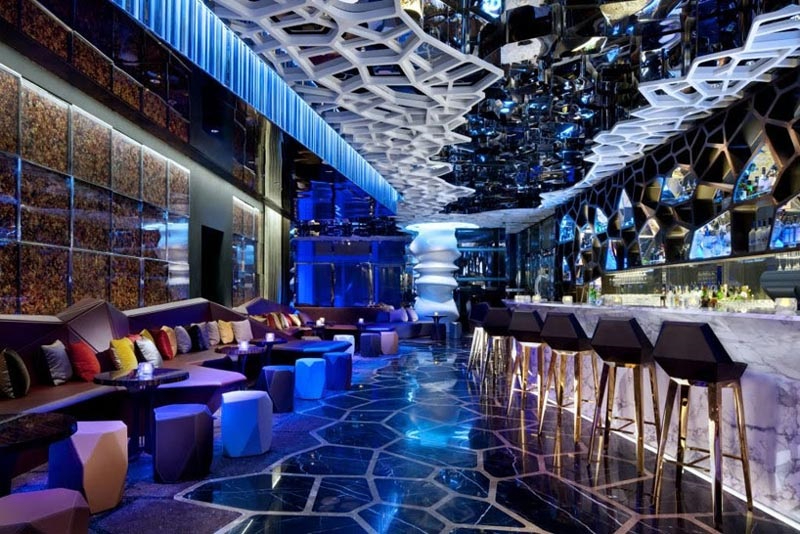 Những gam mang màu cá tính để thể hiện sự riêng biệt, “độc nhất vô nhị” của quán bar 