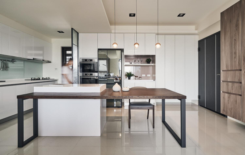 Nên chọn 2 tone màu tương phản