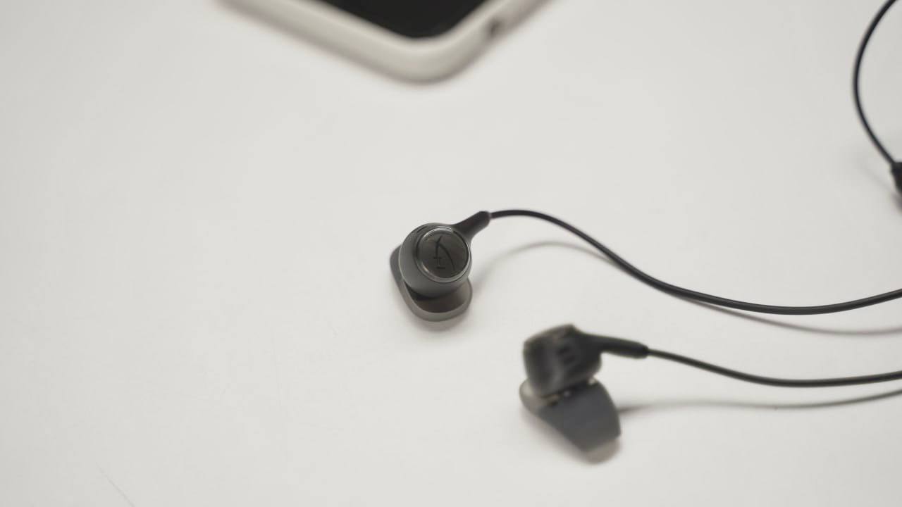 Đánh Giá Chi Tiết HyperX Cloud Earbuds III: Ngôi Vương Tai Nghe FPS Đã Trở Lại, Liệu Có Hoàn Hảo?