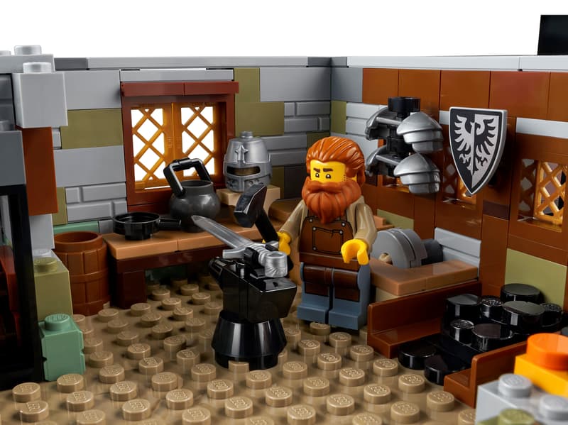 Bộ Mô Hình LEGO Ideas Lò Rèn Thời Trung Cổ #21325