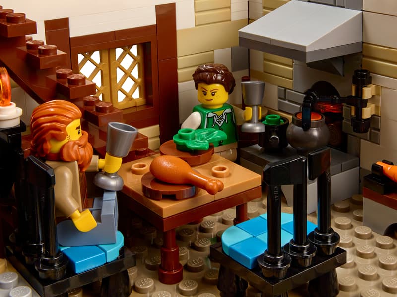Bộ Mô Hình LEGO Ideas Lò Rèn Thời Trung Cổ #21325