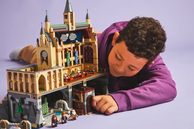 Bộ Mô Hình Lắp Ráp LEGO Harry Potter Lớp Học Bùa Chú #76442