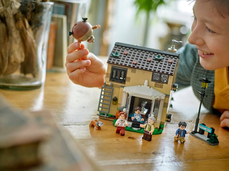 Bộ Mô Hình Lắp Ráp LEGO Harry Potter Chuyến Thăm Của Dì Marge #76451