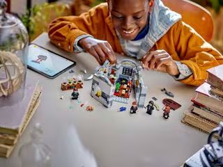 Bộ Mô Hình Lắp Ráp LEGO Harry Potter Lớp Học Độc Dược #76431