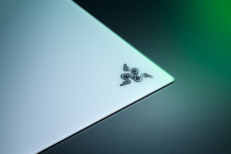 Bàn di chuột Kính Cường Lực Razer Atlas Pro