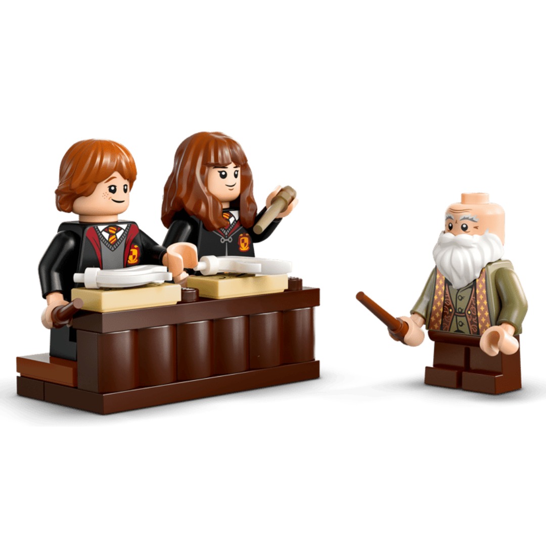 Bộ Mô Hình Lắp Ráp LEGO Harry Potter Lớp Học Bùa Chú #76442