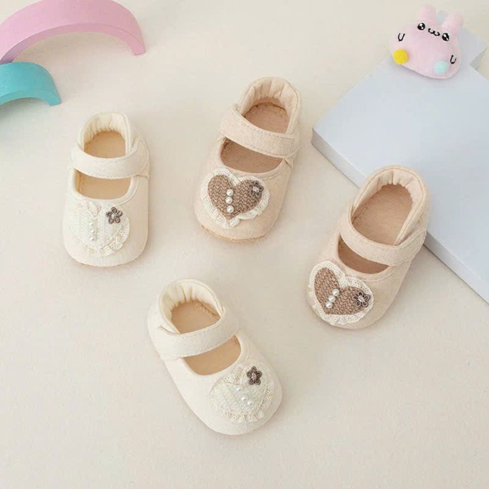 Giày búp bê vải tập đi trái tim chống trượt cho bé gái