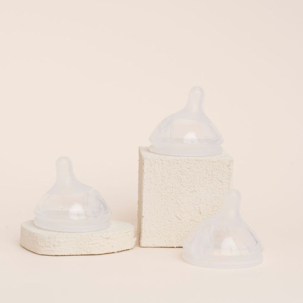 Núm ty thay thế bình Ombee