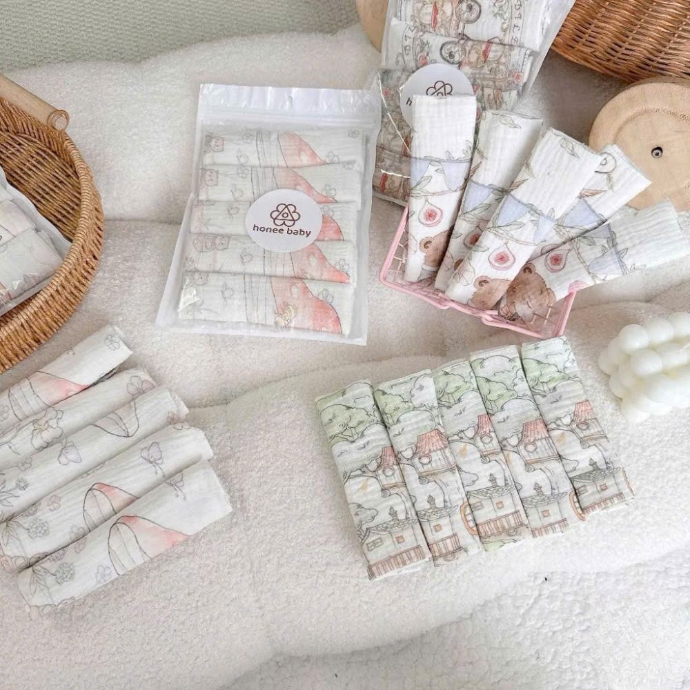 Set túi 5 khăn sữa xô muslin 2 lớp Honee họa tiết cổ tích