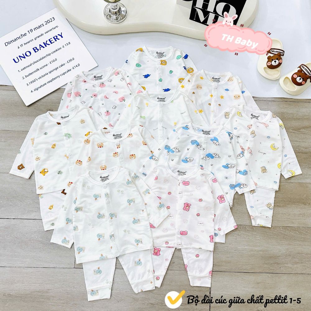 Bộ dài sơ sinh cài giữa Avasler trắng in họa tiết