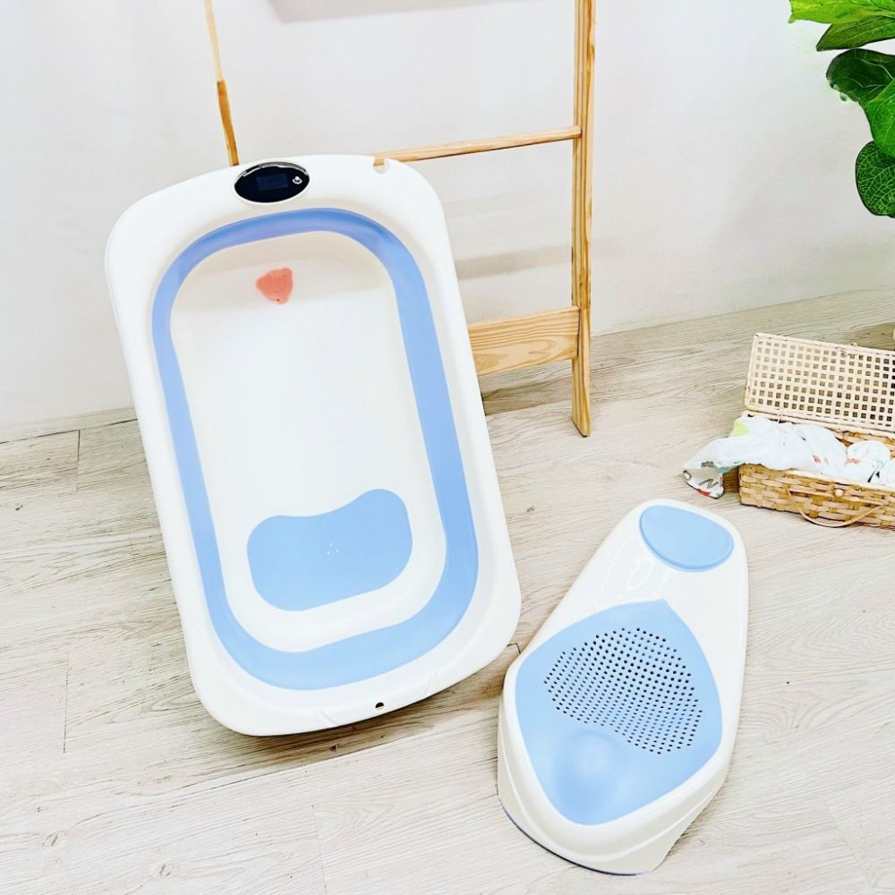 Thau tắm gấp gọn Sasa có nhiệt kế kèm ghế tắm