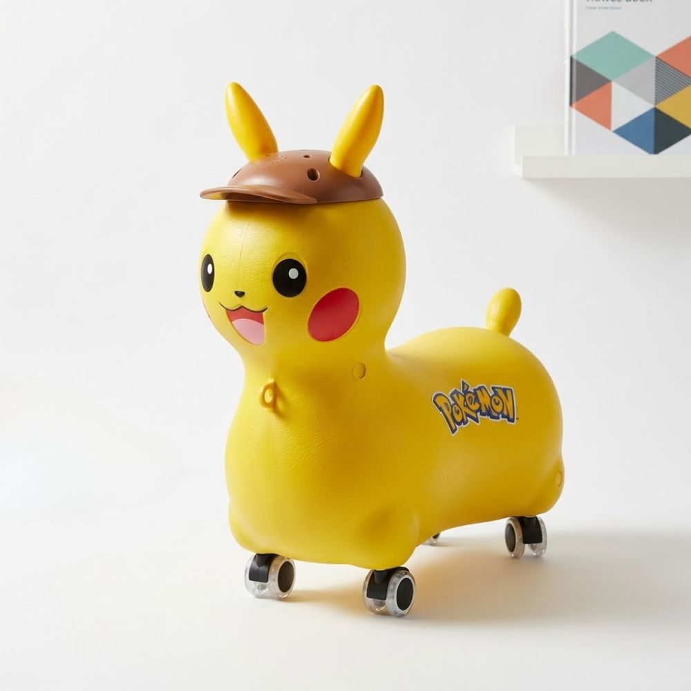 Xe chòi chân hình Pikachu cho bé