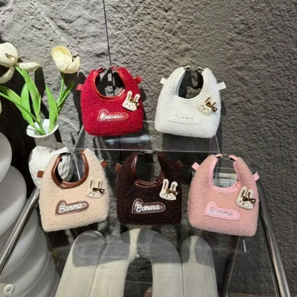 Túi xách Banma lông cừu đính thỏ cho bé gái