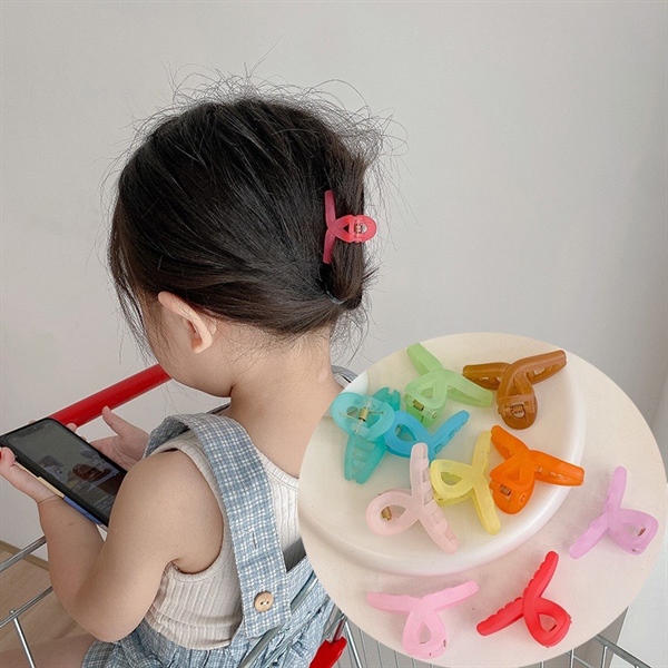 Kẹp tóc càng cua phong cách Hàn Quốc