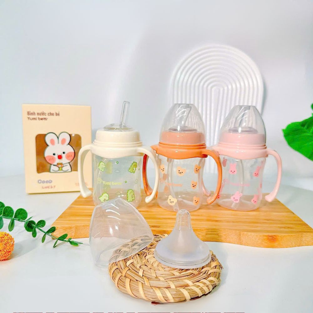 Bình sữa cổ rộng có tay cầm Yumi Bear kèm ống hút cho bé 240ml