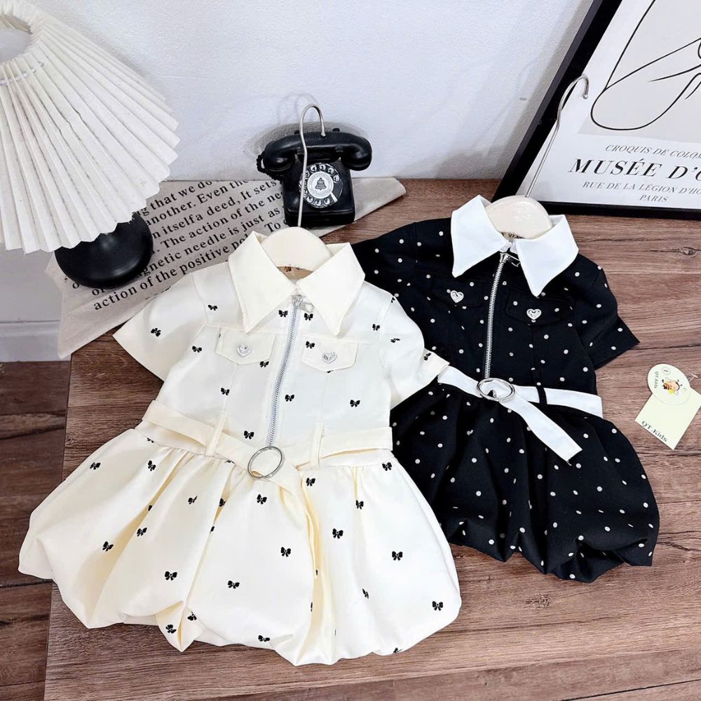 Đầm váy sơ mi cổ khóa kéo kèm đai dáng bí cho bé