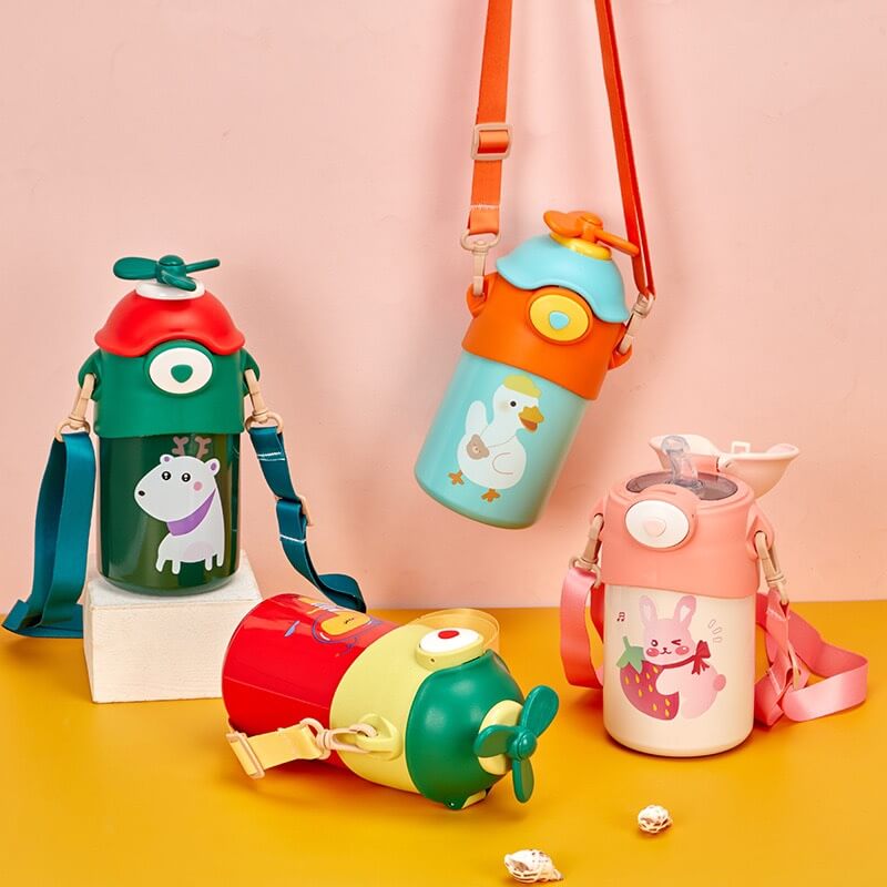 Bình nước giữ nhiệt có chong chóng