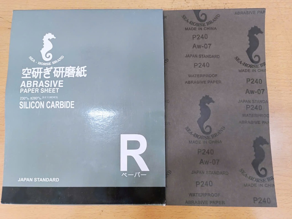 Giấy nhám Cá ngựa TQ(Cát đen) 150