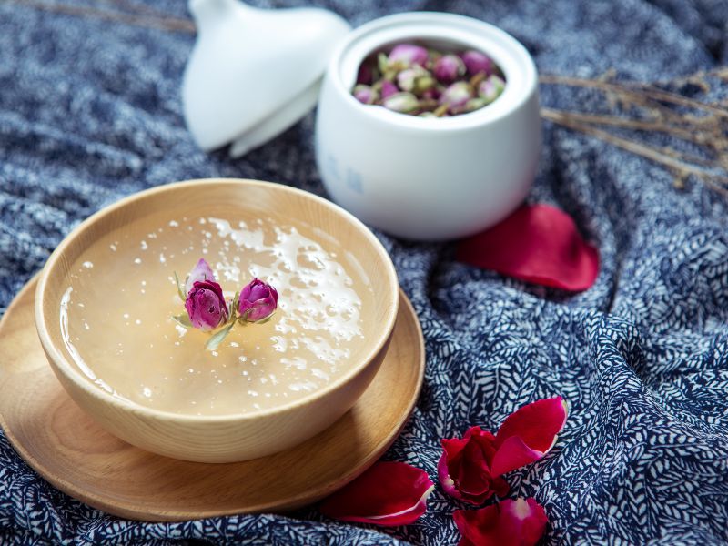 Chưng yến bằng nồi nấu chậm giữ trọn dinh dưỡng