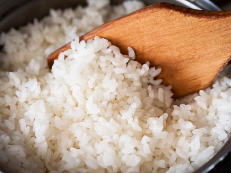 Nồi Cơm Điện Bị Trầy Xước Lớp Chống Dính Có Nên Dùng Tiếp?