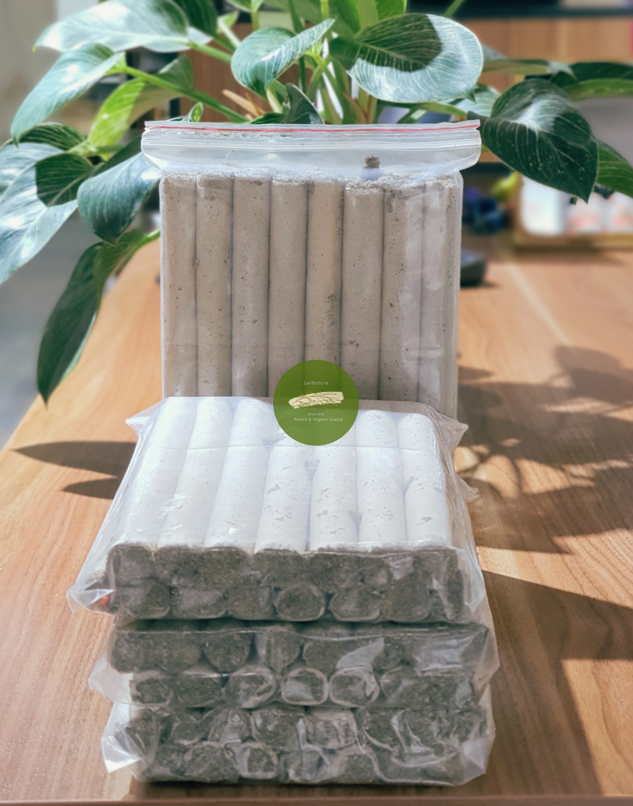 Điếu hơ ngải cứu rừng (1 gói 15 cây)