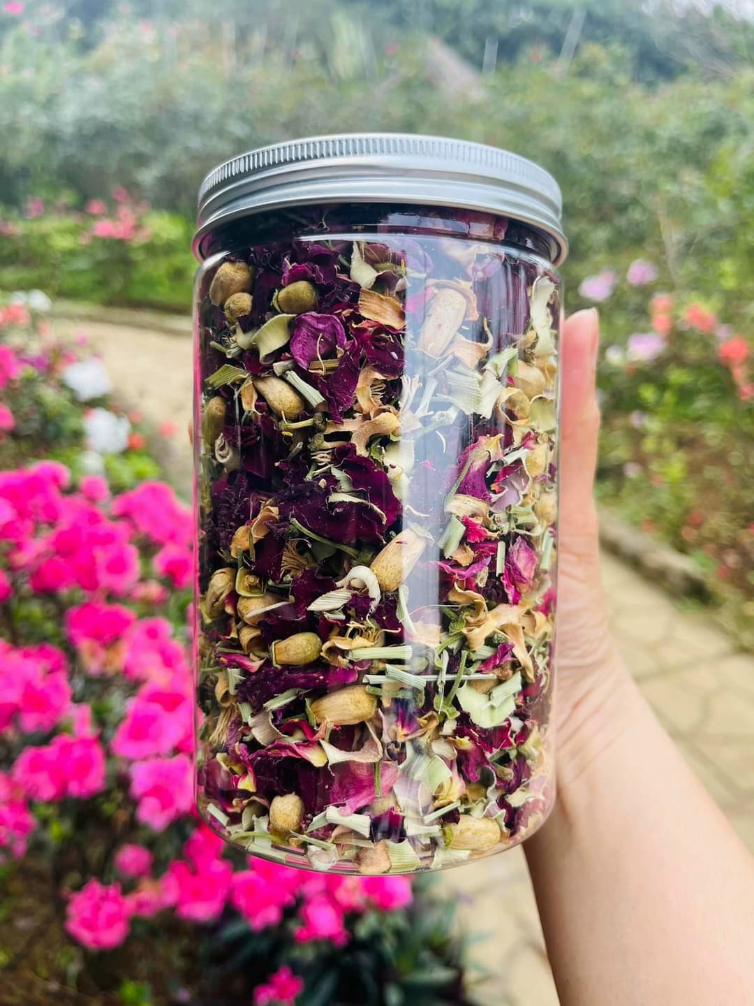 Hoa thơm xông mặt Karose Floral