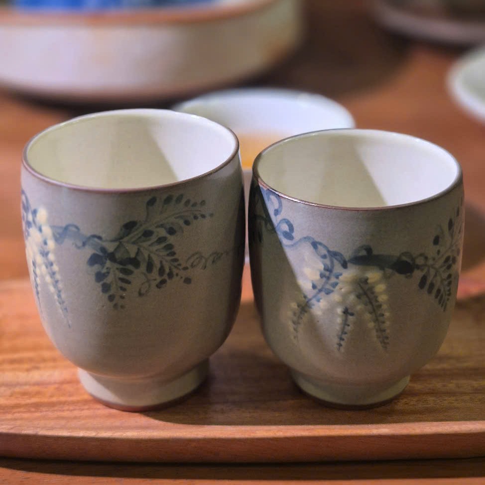 Ly uống trà họa tiết hoa Tử Đằng - 1 cặp ly phu thê - Gốm Sado