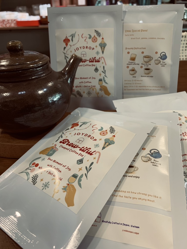 Cà phê túi lọc ngâm lạnh/ nóng hương lài quế  - Premium coffee with jasmine and cinnamon - Brew-tiful