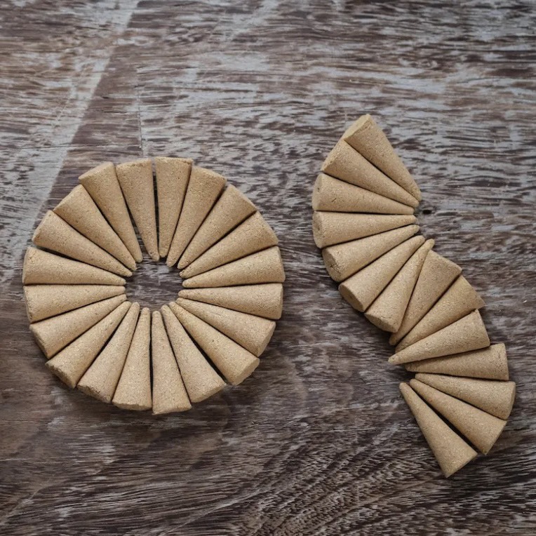 Nhang Nụ Palo Santo (Gỗ trắc xanh) – Palo Santo Incense Cones - Bèo Tấm