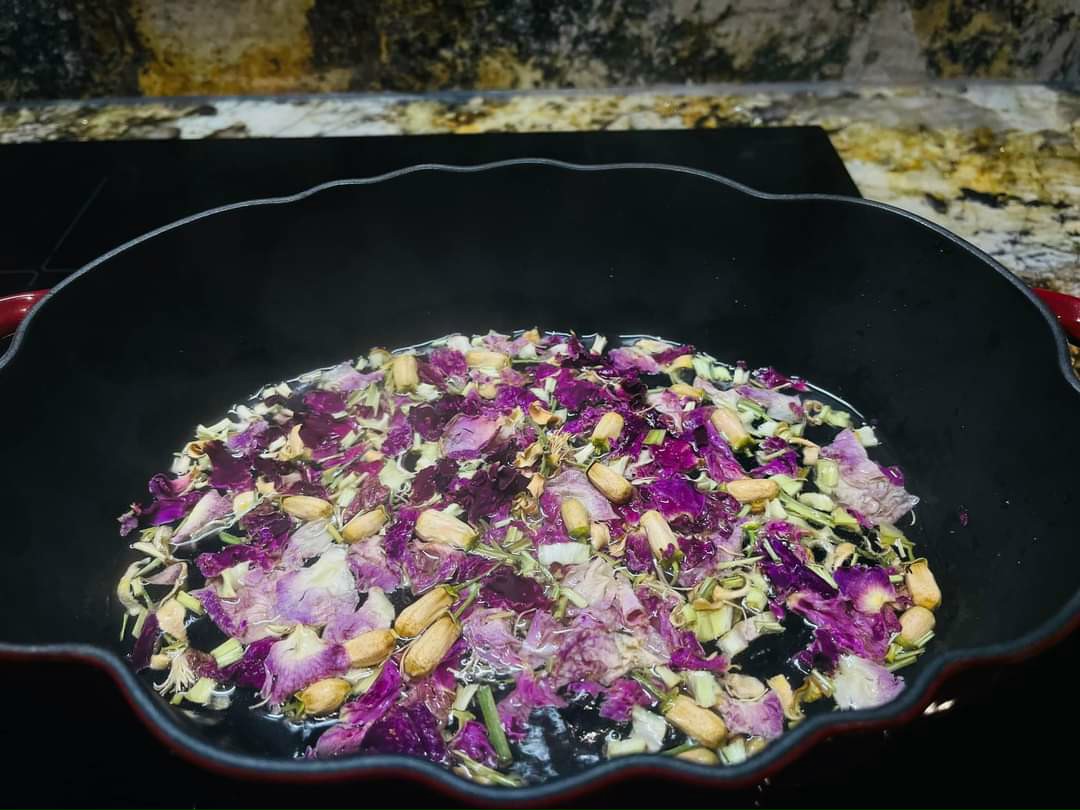 Hoa thơm xông mặt Karose Floral