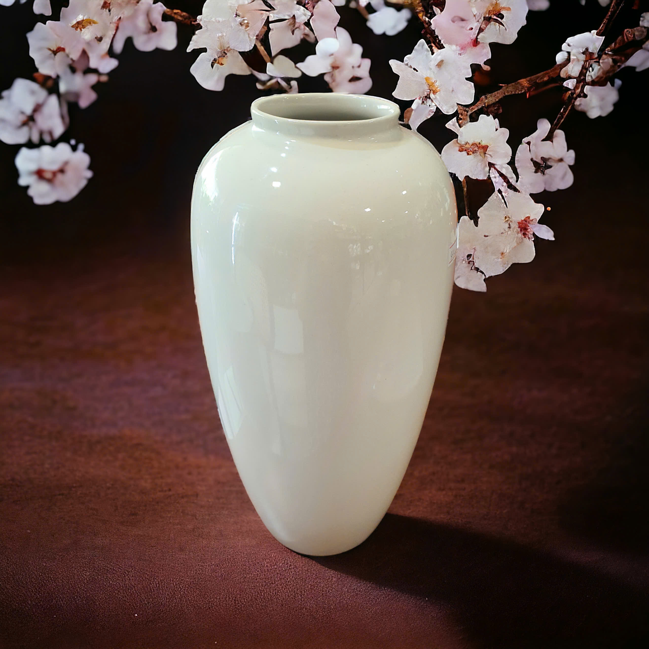 Bình hoa gốm sứ Izushi, màu tuyết trắng Phú Sĩ (cao 30cm)