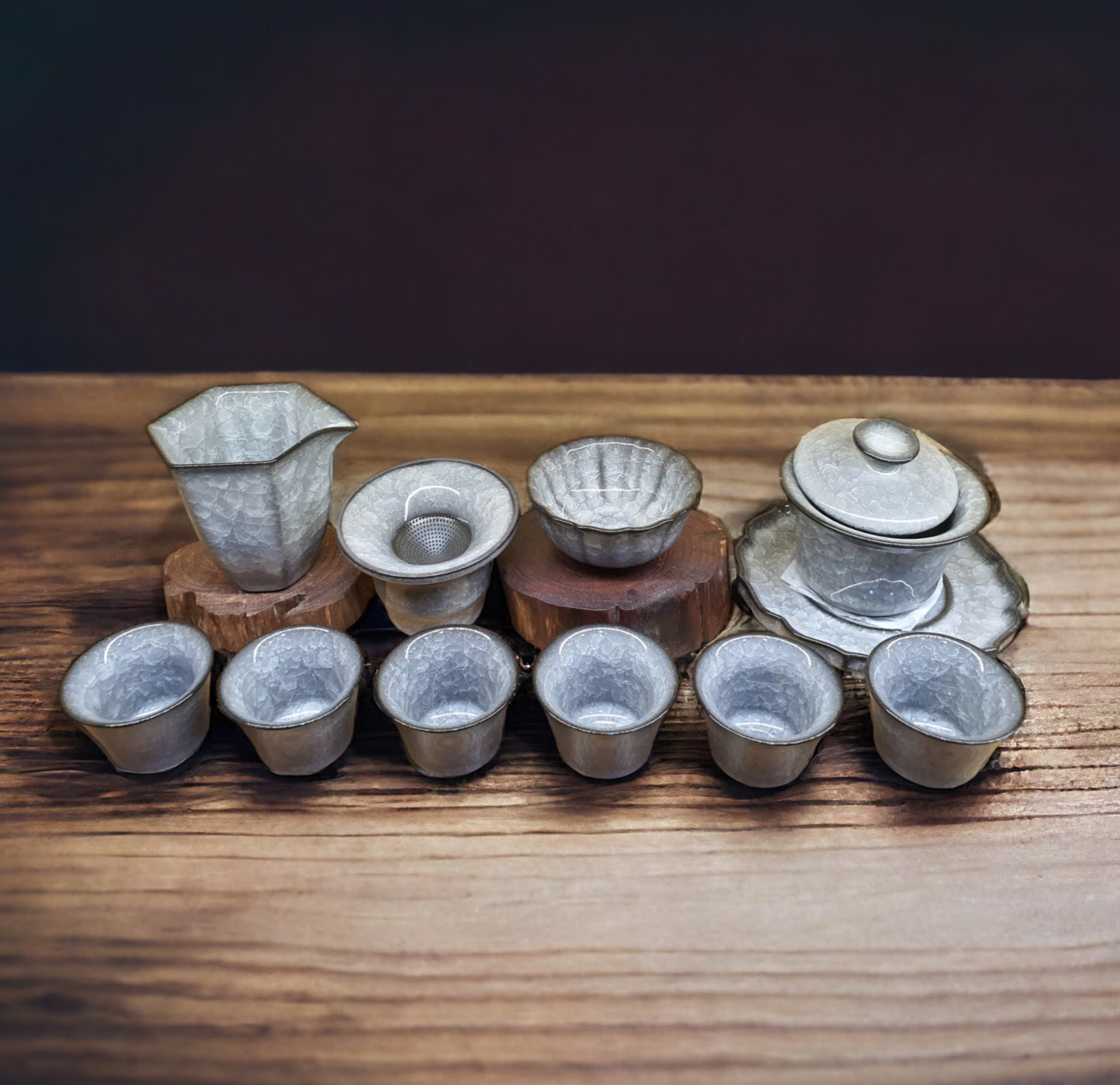 Bộ ấm trà sứ Đức Hóa, men băng rạn Long Tuyền độc đẹp