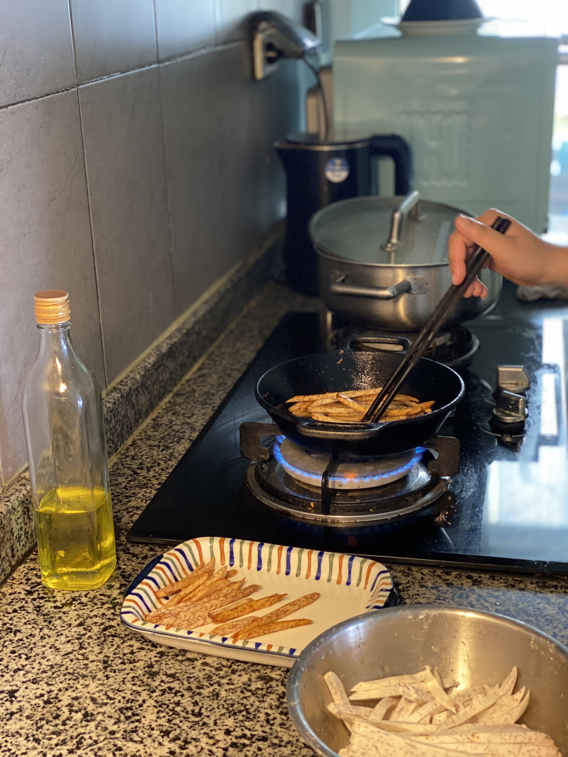 KHOAI MÔN HƯƠNG ĐÔNG LẠNH (dạng que hoặc dạng cắt 4) 500gr