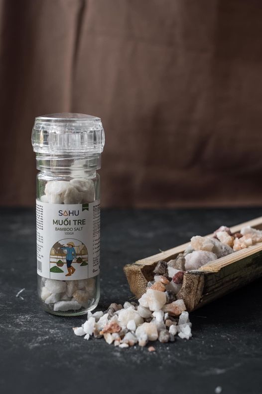 Muối biển Sahu premium - loại nhỏ (muối tiêu, muối ớt, muối ruốc, hoa muối, muối tre)