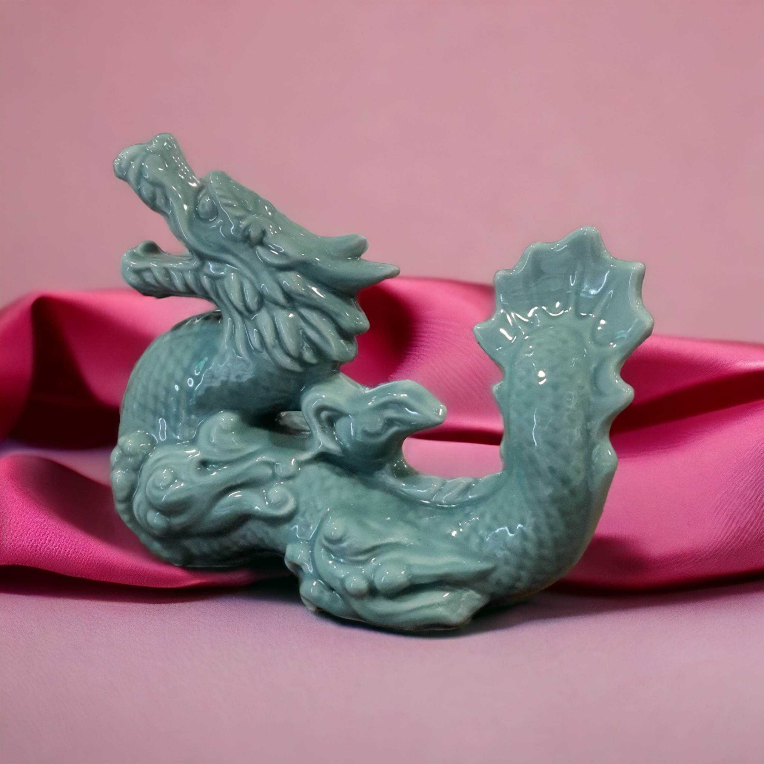 Rồng celadon (men xanh ngọc) Hàn Quốc